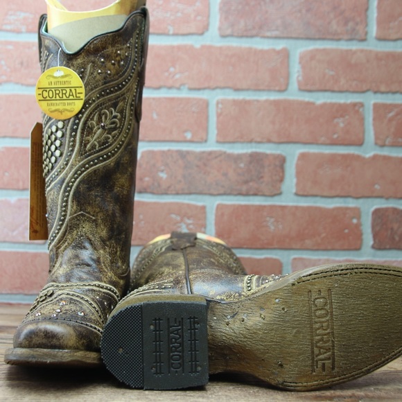 Corral Distressed Brown Studded Square Toe - Picture 3 of 3